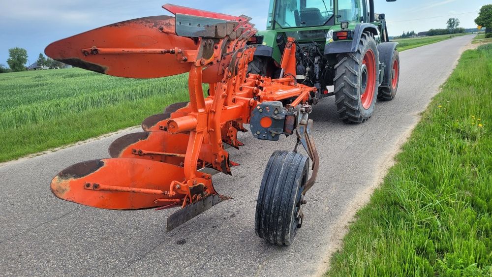 Pług obrotowy Kuhn Multi-Master 111