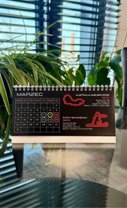 F1 2026 Kalendarz Biurkowy PL