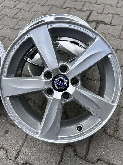 Felga volvo 16” idealna