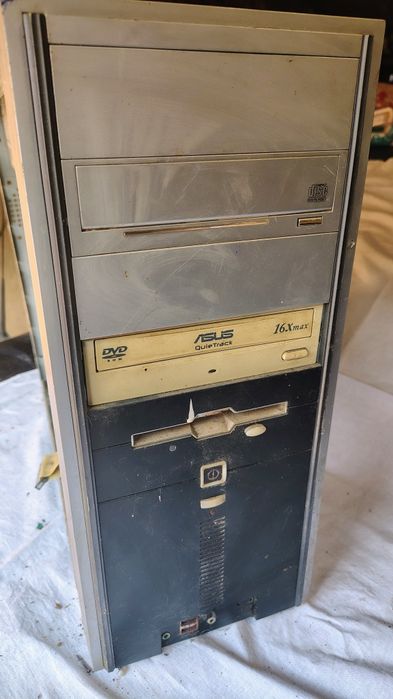 Системний блок асус