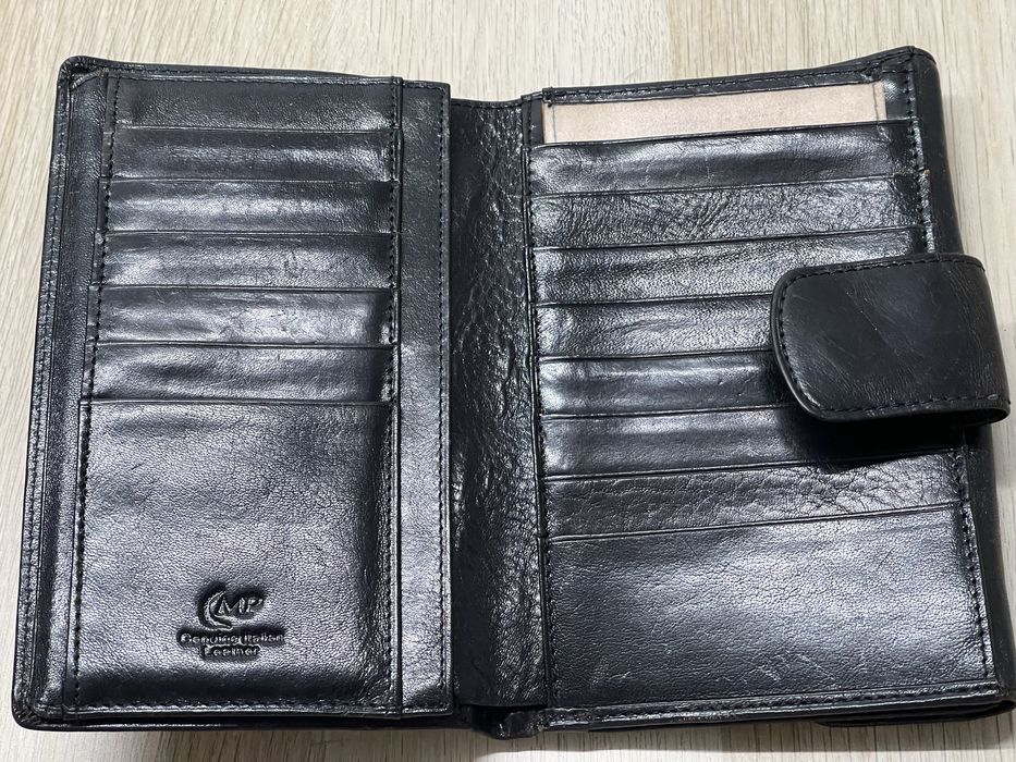 Carteira em pele genuina para homem marca MP