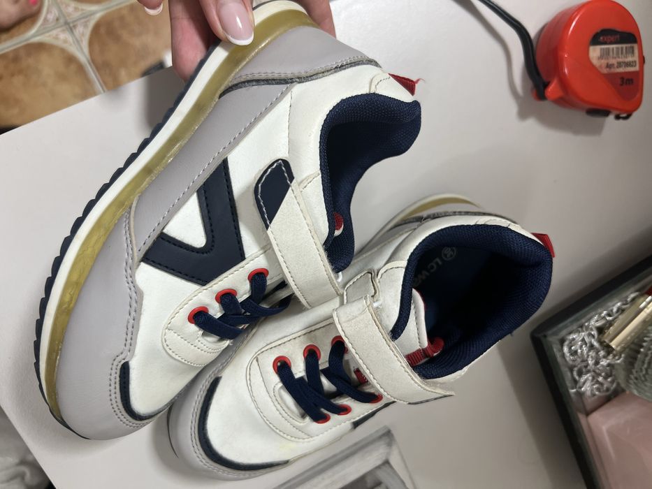 LC Waikiki Кросівки