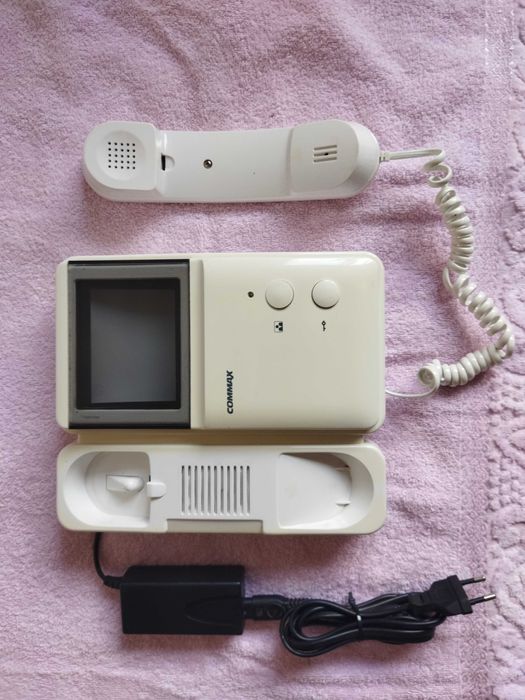 Видеодомофон COMAX DPV-4MTN.