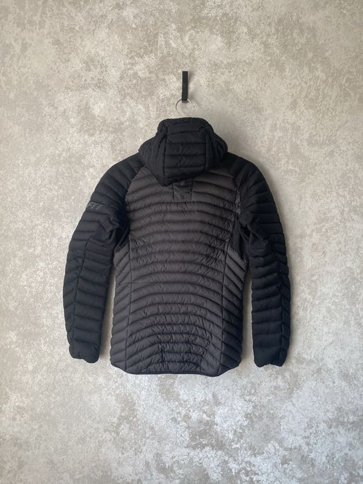 Жіночий мікропуховик Dynafit Radical Down Hooded Jacket в ідеальному стані, оригінал XS