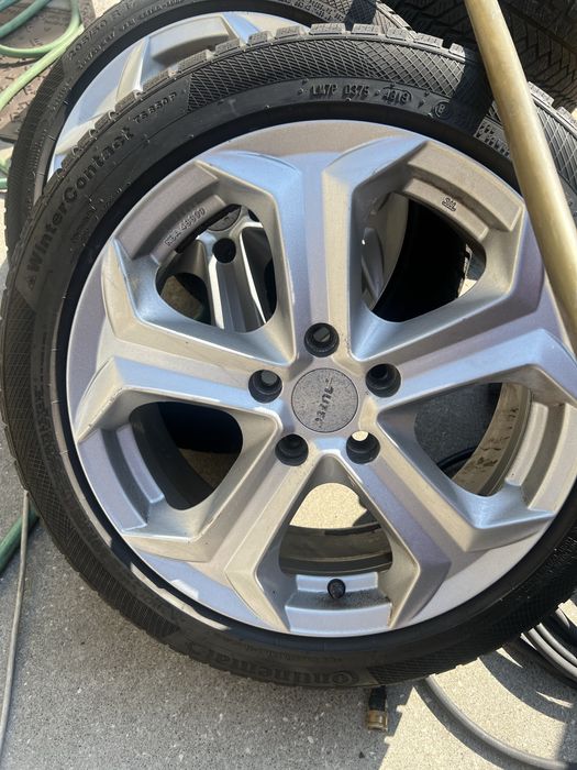 Conjunto de jantes 17 com pneus