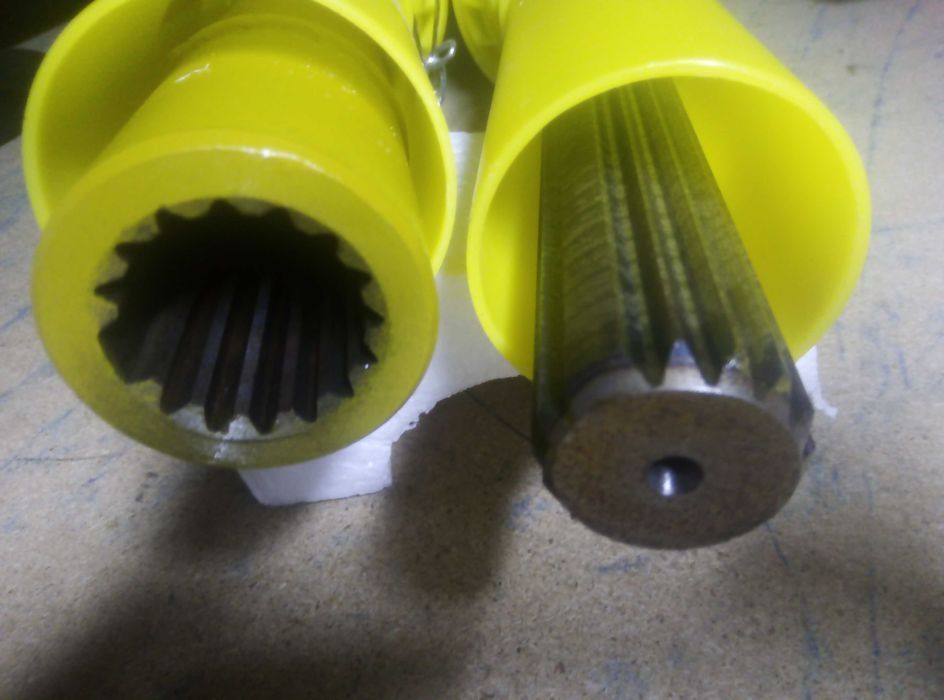 Wałek wom  75cm frezowany 540Nm do np rębak rozdrabniacz opryskiwacz