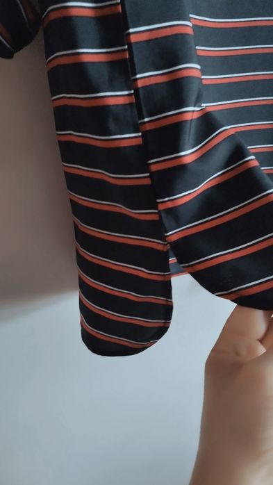 Ciekawa sportowa bluzka roz.L