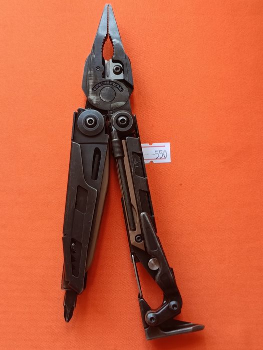 Армейский мультитул Leatherman Mut