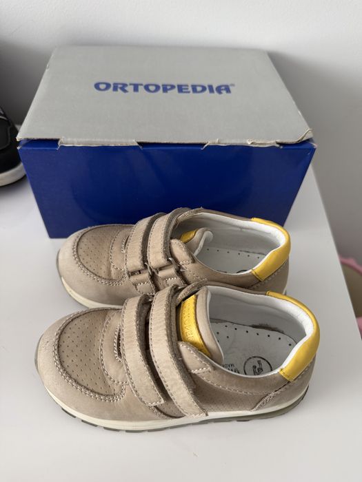 Дитячі ортопедичні кросівки 25