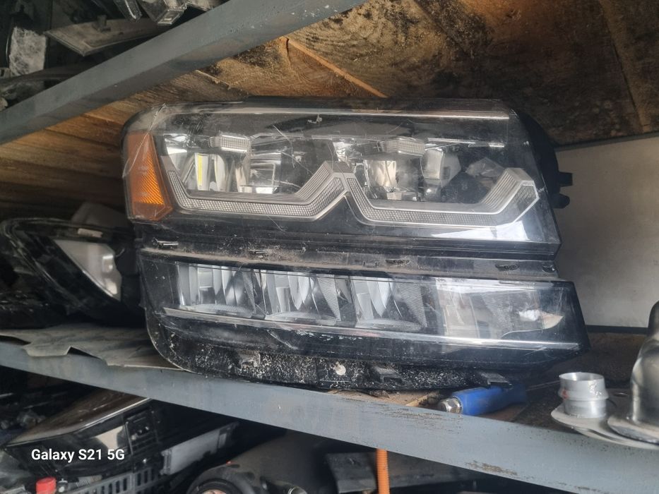 Фара правая для Volkswagen Atlas (2016-2024) на запчасти
Состояние