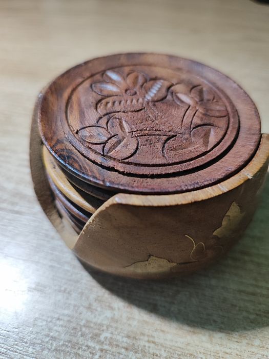 Продам набор деревянных подставок под горячее, ручной работы, латунь