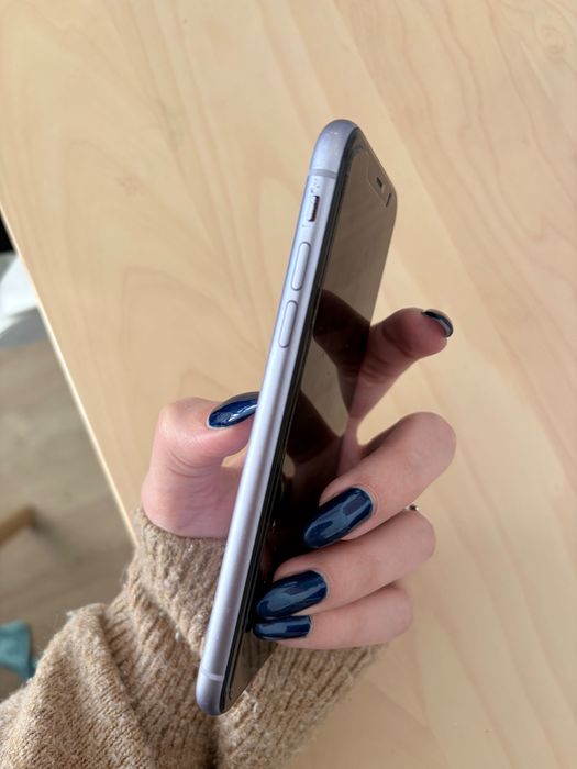 iPhone 11 64GB BOM ESTADO