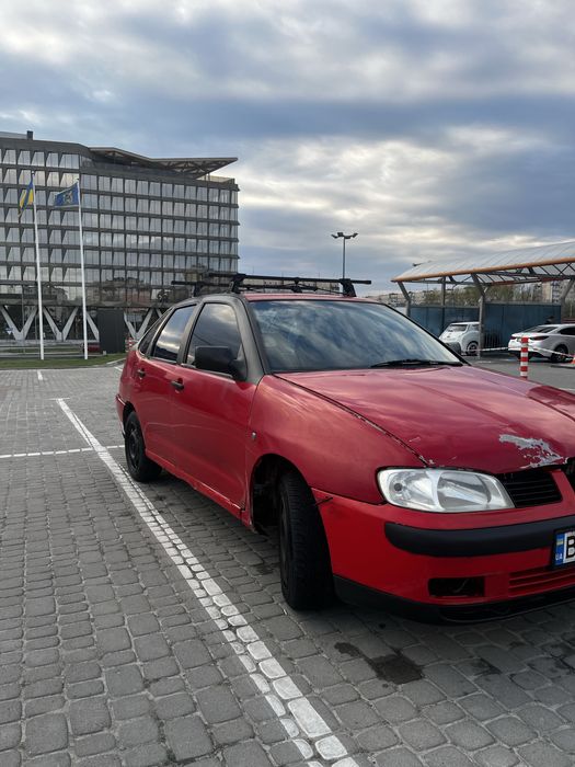 SEAT Cordoba 1.6 (1994)ОПИС