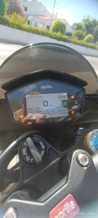 Aprilia Tuono 1100 V4 Factory