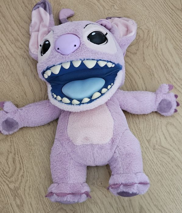 Stitch e Angel Animatronic Puppet Real FX