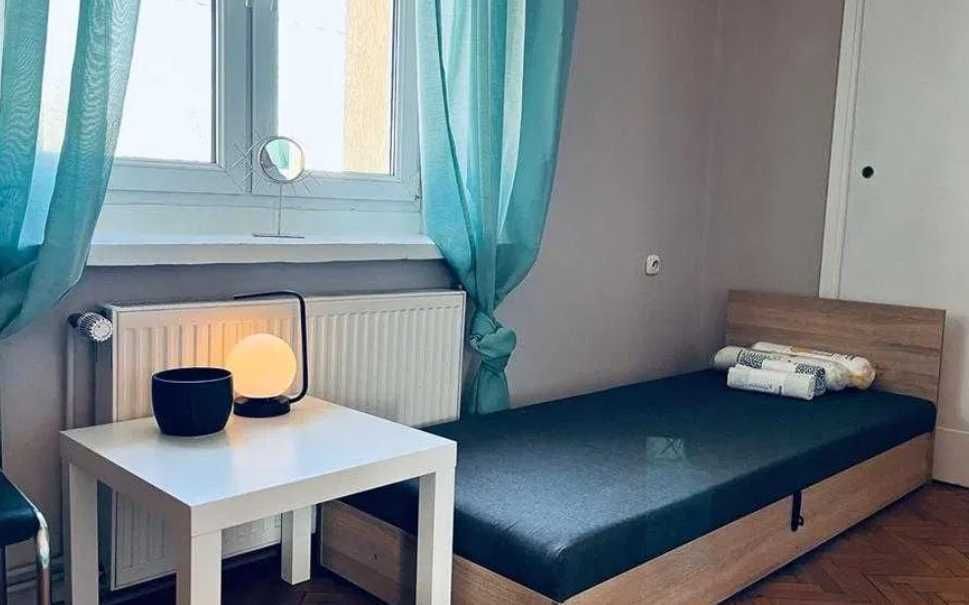 Общежитие в Киеве 5 минут до метро Житомирская Автовокзал Комната