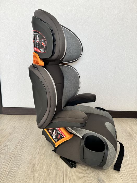 Автокрісло Chicco kidfit