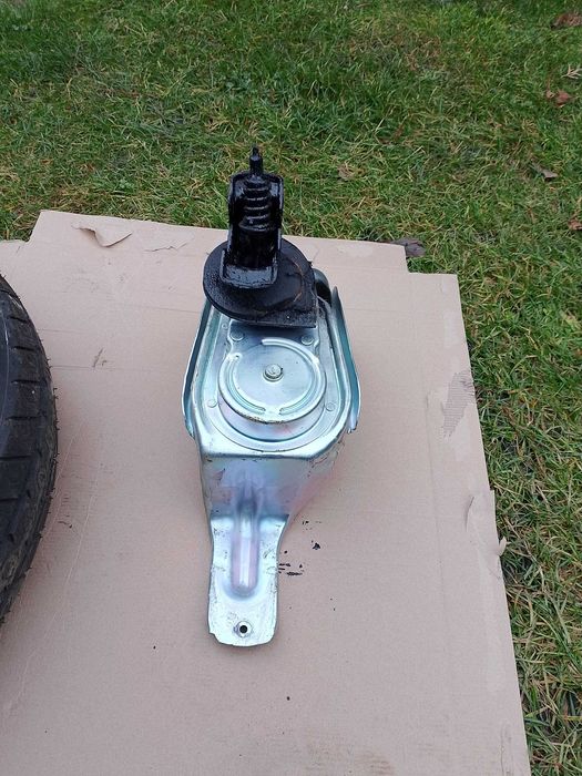 Dodge Journey Fiat Freemont winda ,podnośnik koła dojazdowego oryginał