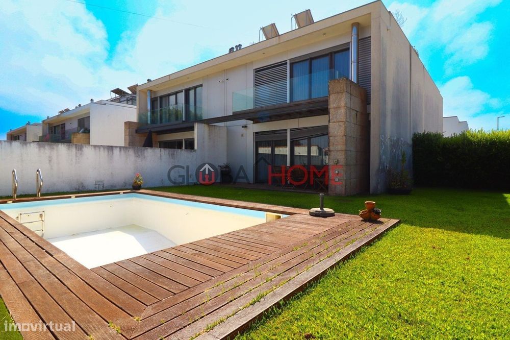 Moradia T4 com piscina em Esposende