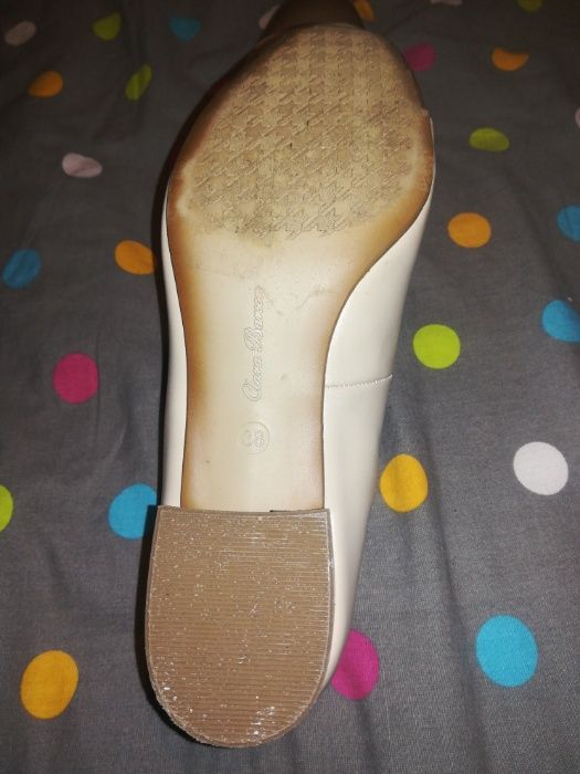 Buty Czółenka Obcas Clara Barson 38