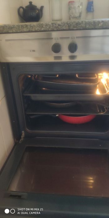 Forno da Teka em muito bom estado.