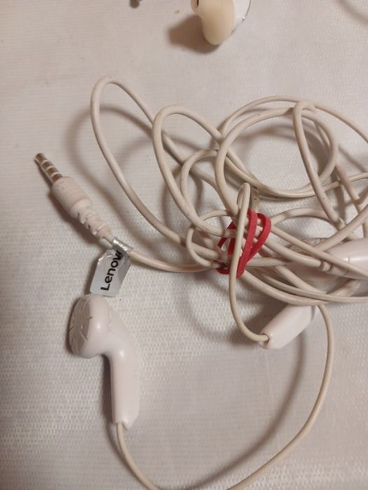 Навушники до телефону