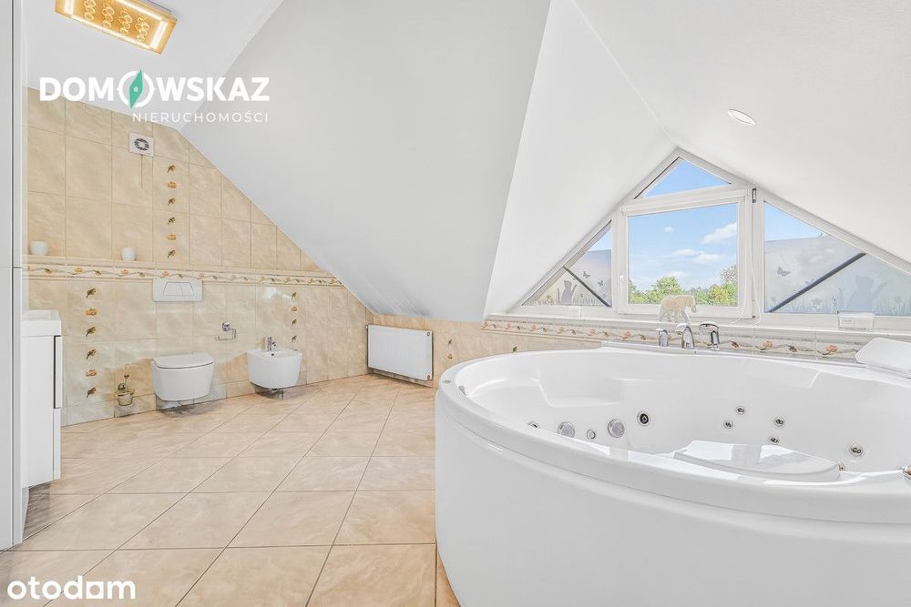 Unikatowy dom o pow. 392 m² na działce 3260 m2