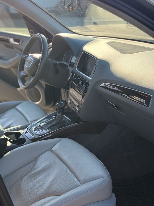 Audi Q5 2013 VIN WA1WGAFP8EA070096 фото оголошення 17 з 24