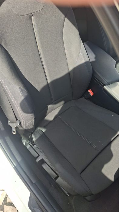Vende se bmw 320d