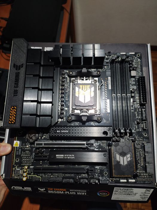 Motherboard ASUS B650M-Plus WIFI