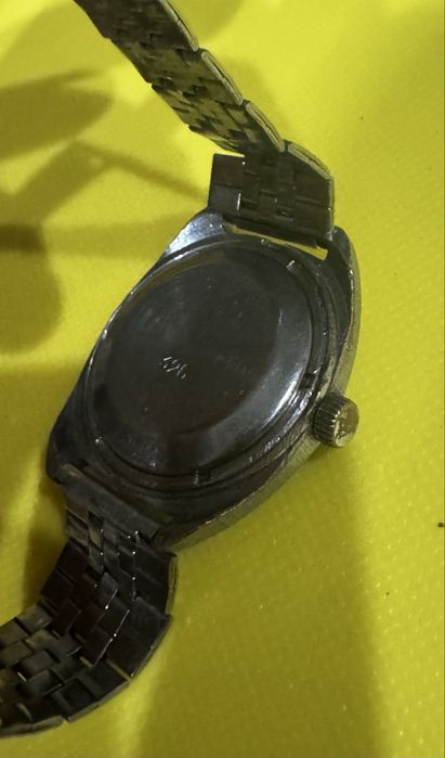 Механічний наручний годинник "Слава" СРСР