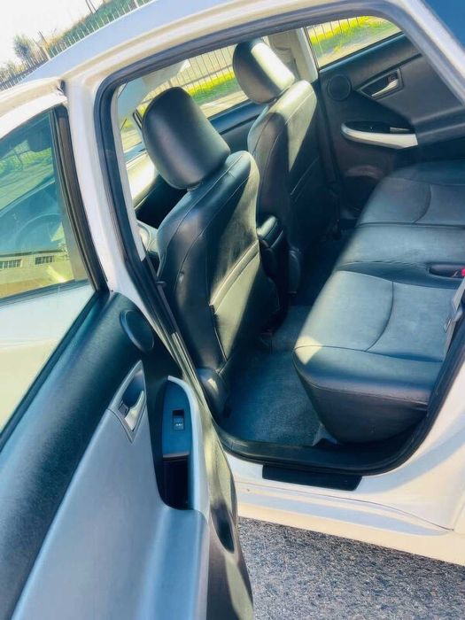 Toyota Prius      2014