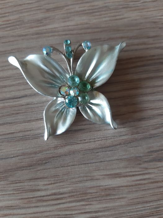 Motyl zawieszka metal vintage boho 4x3cm prl używane boho