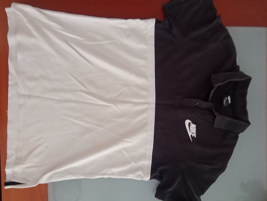 Tshirt -Polo	Nike		Tamanho M	usada em bom estado