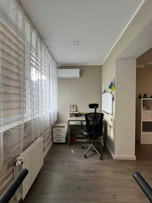 Продам 3 комн. квартиру 109 м² ЖК Приоритет новострой с ремонтом Солнечный NK