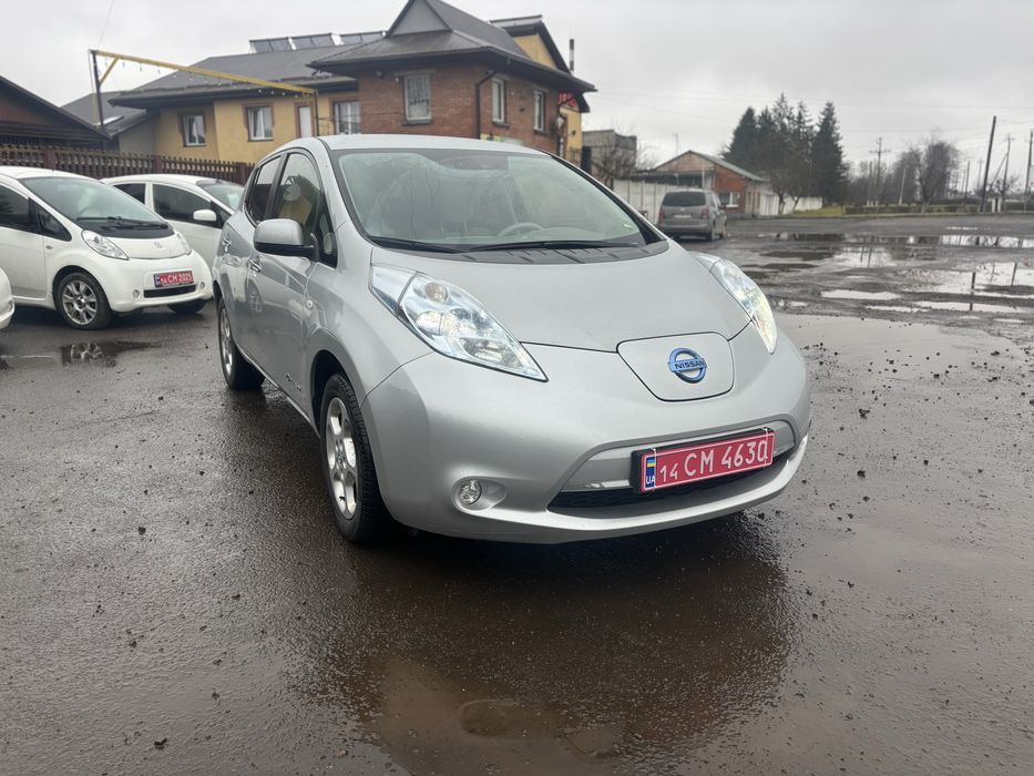 Leaf 2012 року 8 поділок