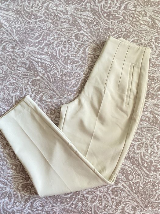 Calça zara alfaitaria tamanho 34 com etiqueta