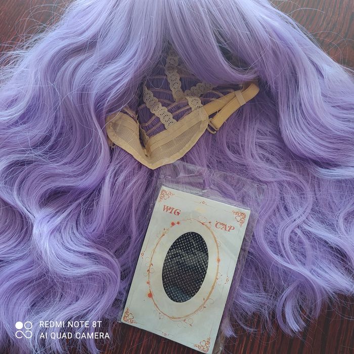 Peruka damska kolor fioletowy