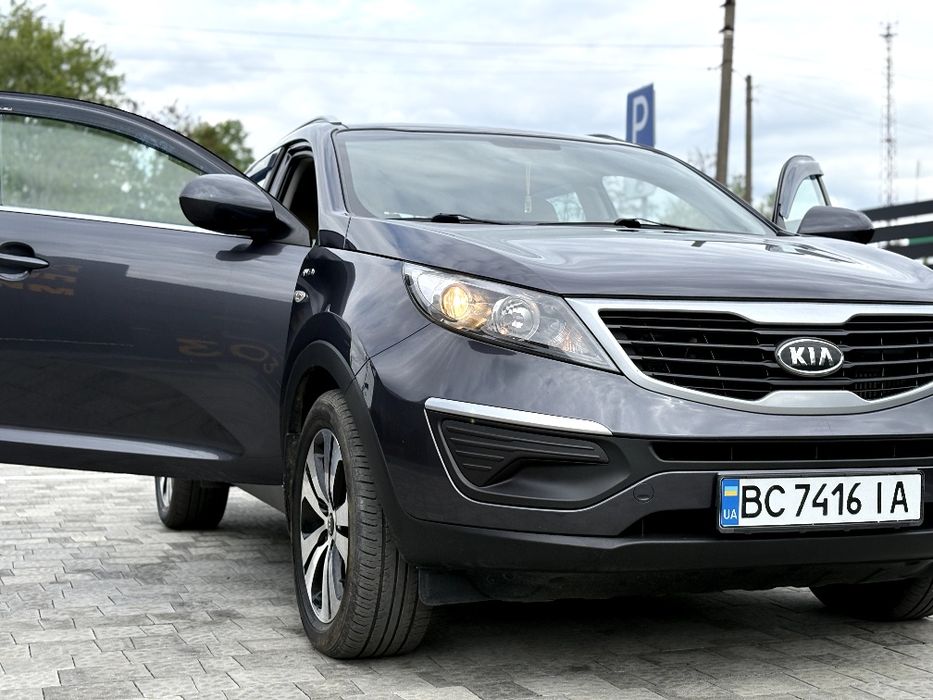 Кіа  спортадж  2010