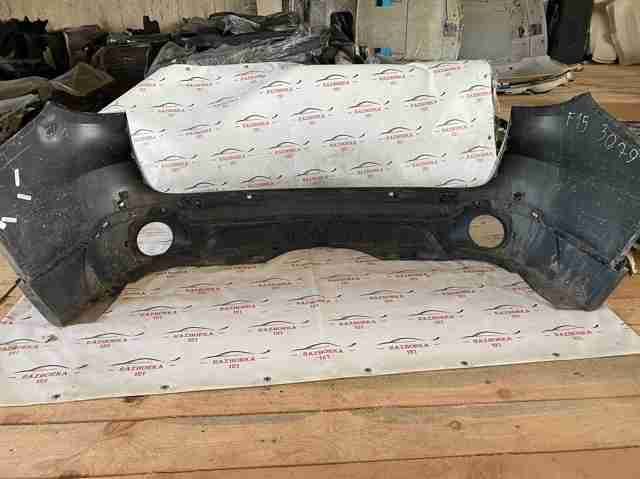 Бампер задний в сборе bmw x5 f15 черный, дефекты на фото