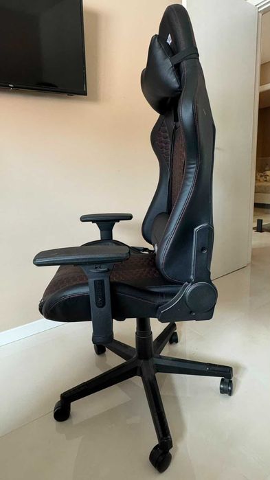 Cadeira gaming NIBE pele sintética preto/vermelho