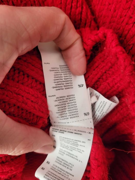 Sweter długi czerwony półgolf