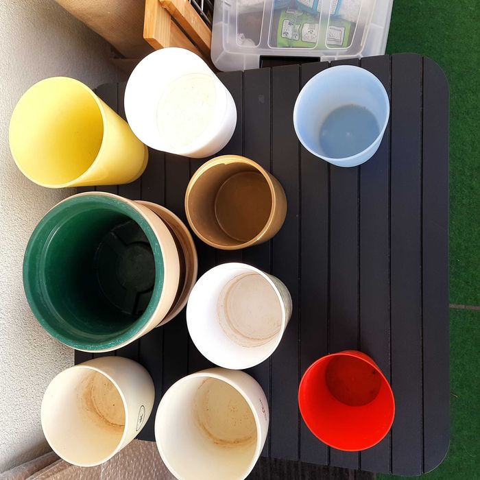 Doniczki ceramiczne szklane plastikowe osłonki zestaw