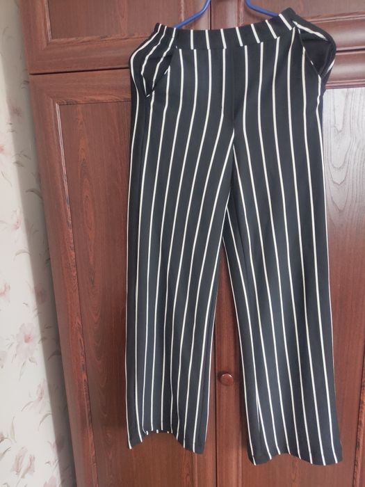 ***Штани з кишенями***