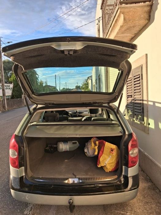 VENDA URGENTE! Renault Laguna  – 1.500 € NEGOCIÁVEIS!
