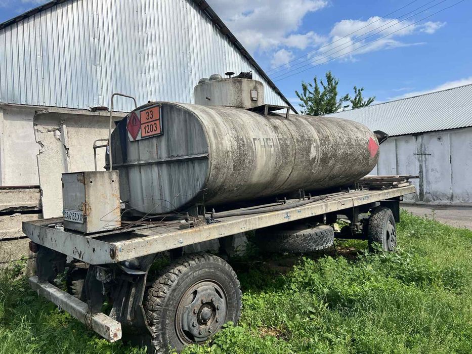 Спеціалізований Причіп-цистерна