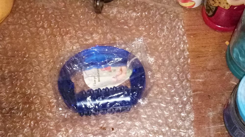 Масажери:АНТІЦЕЛЮЛІТНИЙ,ручний сіліконовий тощо