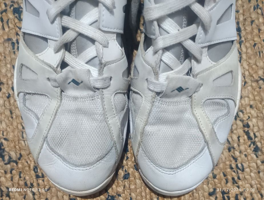 Tênis adidas torsion 44.5