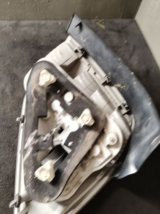 Lampa tył tylna lewa opel astra h kombi wkład