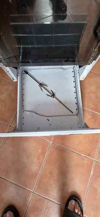Sprzedam kuchnię gazowo elektryczną
